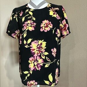 What To Wear Floral Blouse, EUC!